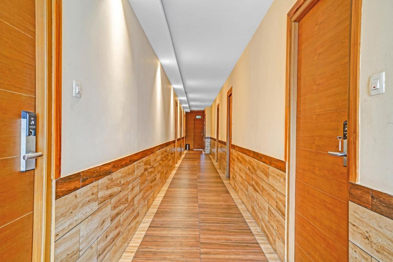 Capital O 87015 Hotel Al Salama Kochi Exterior foto