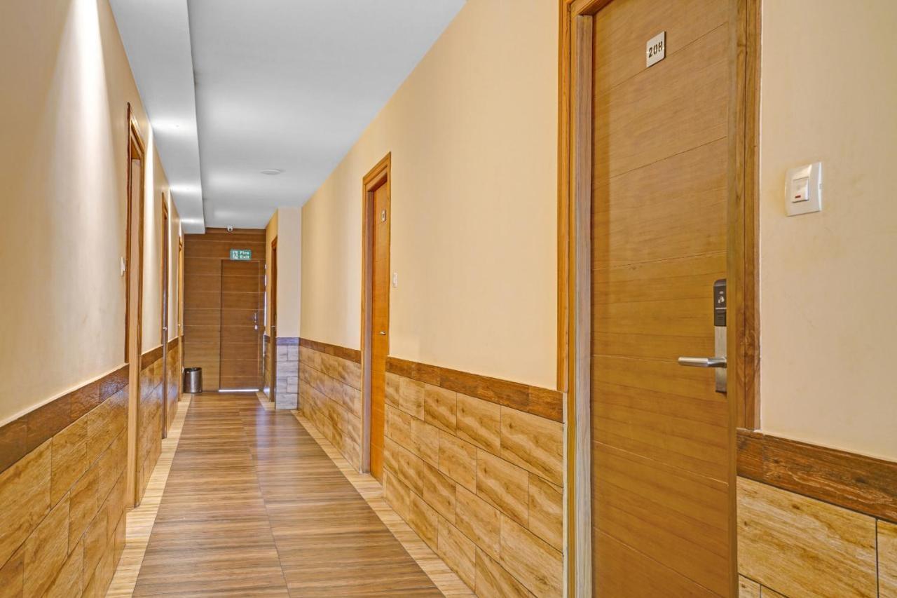 Capital O 87015 Hotel Al Salama Kochi Exterior foto